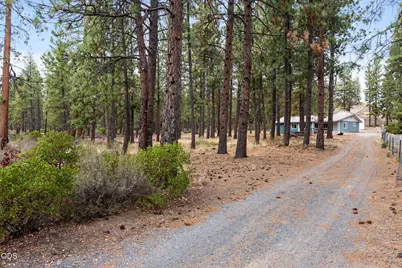 19202 Cherokee Road, Bend, OR 97702 - Photo 5