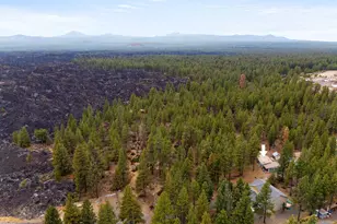 19202 Cherokee Rd, Bend, OR 97702 - Photo 33