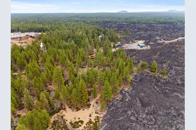 19202 Cherokee Road, Bend, OR 97702 - Photo 35