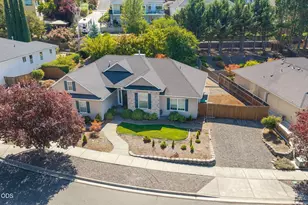 4126 Hemlock Dr, Medford, OR 97504 - Photo 31