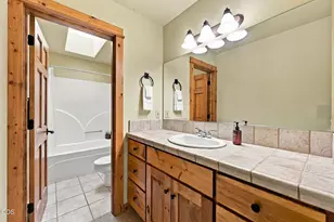 18211 Oregon Loop, Sunriver, OR 97707 - Photo 33