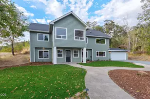 1690 NE Beacon Dr, Grants Pass, OR 97526 - Photo 45
