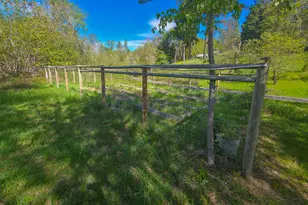 1570 Sleepy Hollow Loop, Grants Pass, OR 97527 - Photo 21