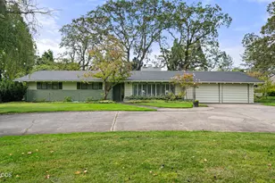 2232 Siskiyou Blvd, Medford, OR 97504 - Photo 3