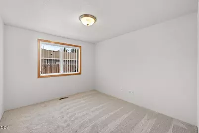 1672 Alexis Way, Medford, OR 97501 - Photo 9