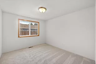 1672 Alexis Way, Medford, OR 97501 - Photo 9