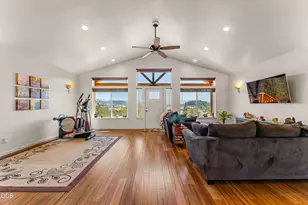 14819 Avalon Dr, White City, OR 97503 - Photo 11