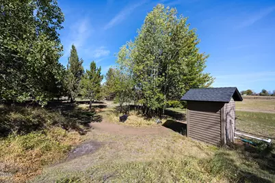 61330 Larsen Road, Bend, OR 97702 - Photo 55