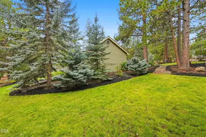 1267 NW Austin Court, Bend, OR 97703 - Photo 3