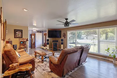 55 Lloyellen Drive, Rogue River, OR 97537 - Photo 13
