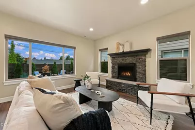 20597 SE Gemstone Avenue, Bend, OR 97702 - Photo 5