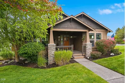 4105 SW Salmon Avenue, Redmond, OR 97756 - Photo 1