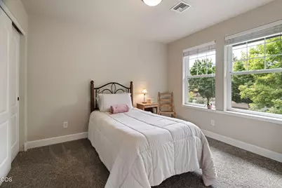 63082 Layton Avenue, Bend, OR 97701 - Photo 25