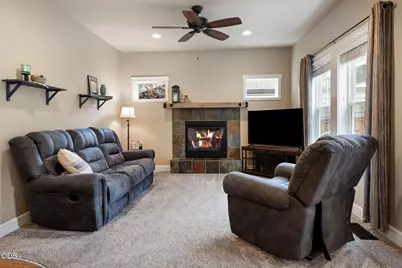 63082 Layton Avenue, Bend, OR 97701 - Photo 5