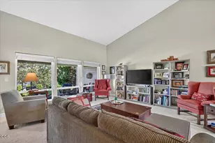 89 Skyhawk Dr, Eagle Point, OR 97524 - Photo 11