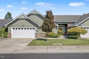 89 Skyhawk Dr, Eagle Point, OR 97524 - Photo 1