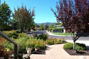 640 Carriage Ln, Jacksonville, OR 97530 - Photo 27