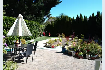 640 Carriage Lane, Jacksonville, OR 97530 - Photo 23