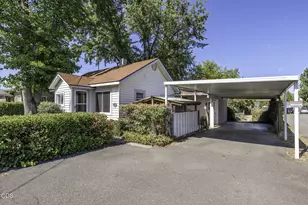 121 Elk St, Medford, OR 97501 - Photo 3