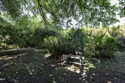 121 Elk Street, Medford, OR 97501 - Photo 29