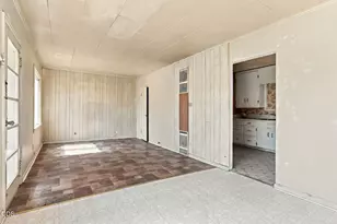 121 Elk St, Medford, OR 97501 - Photo 7
