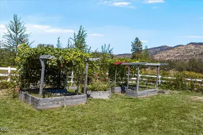 120 Hammel Road, Eagle Point, OR 97524 - Photo 49