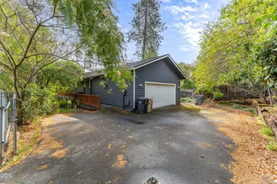 759 NW Bellevue Place, Grants Pass, OR 97526 - Photo 1