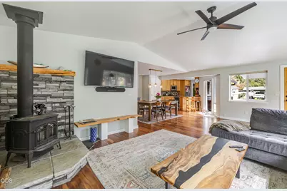 20314 Rae Road, Bend, OR 97702 - Photo 7