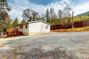 1216 Summit Loop, Grants Pass, OR 97527 - Photo 23