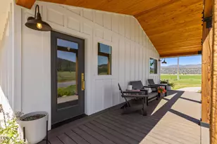 9431 Hill Rd, Klamath Falls, OR 97603 - Photo 57