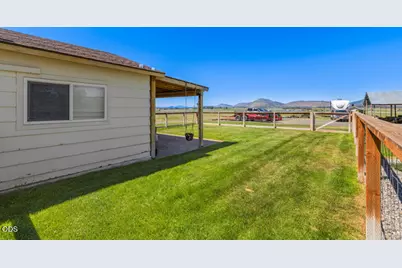 9431 Hill Road #9431 & 9435, Klamath Falls, OR 97603 - Photo 87