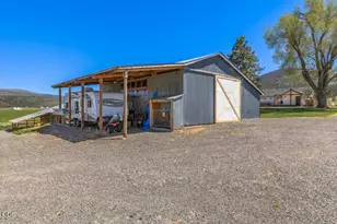 9431 Hill Rd, Klamath Falls, OR 97603 - Photo 99