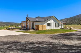 9431 Hill Rd, Klamath Falls, OR 97603 - Photo 81