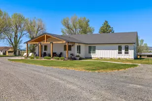 9431 Hill Rd, Klamath Falls, OR 97603 - Photo 51