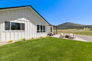 9431 Hill Rd, Klamath Falls, OR 97603 - Photo 45