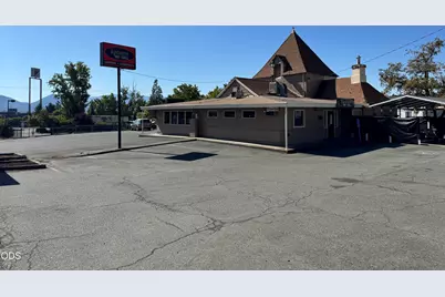 2030 NW Vine Street, Grants Pass, OR 97526 - Photo 3