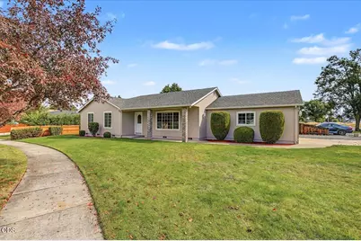 1911 Layla Drive, Medford, OR 97501 - Photo 1