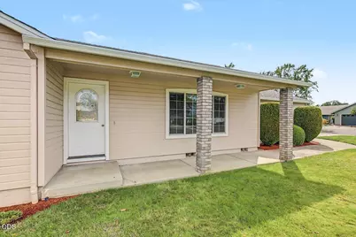 1911 Layla Drive, Medford, OR 97501 - Photo 5
