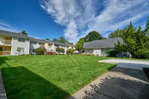 2101 Poplar Dr, Medford, OR 97504 - Photo 23
