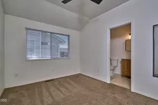 2101 Poplar Dr, Medford, OR 97504 - Photo 11