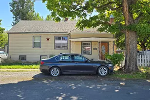 156 E Ash St, Union, OR 97883 - Photo 1