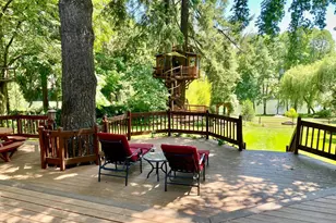 1935 SE Portola Dr, Grants Pass, OR 97526 - Photo 11