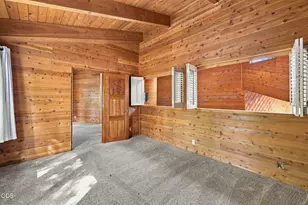 56222 Solar Dr, Bend, OR 97707 - Photo 31