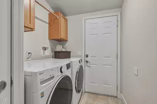 148 N Wheeler Loop, Sisters, OR 97759 - Photo 23