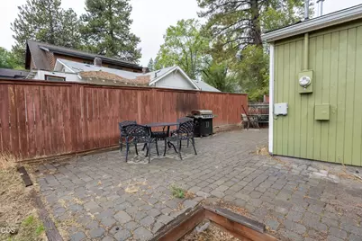 1345 NW Jacksonville Avenue, Bend, OR 97703 - Photo 23