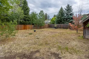 1345 NW Jacksonville Ave, Bend, OR 97703 - Photo 25