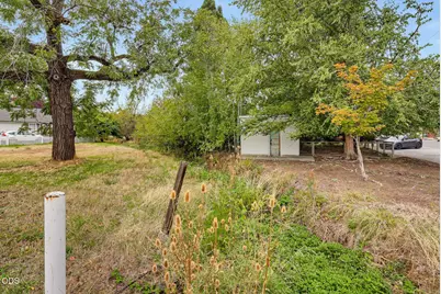 120 N 5th Street, Jacksonville, OR 97530 - Photo 57