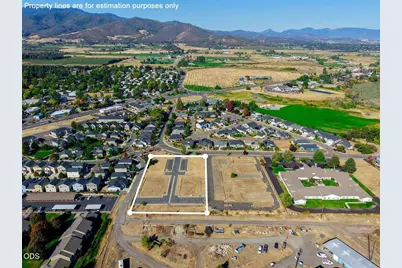 220 Suncrest Road, Talent, OR 97540 - Photo 7