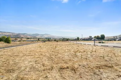 220 Suncrest Road, Talent, OR 97540 - Photo 13