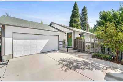526 Bessie Street, Medford, OR 97504 - Photo 1